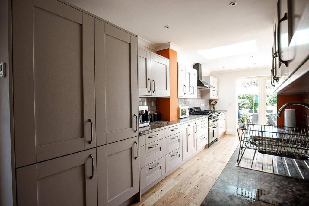North Beach House - 3 Bedroom Fully Equipped Spacious House Perfect For Family Getaways In Bridlington Exterior foto